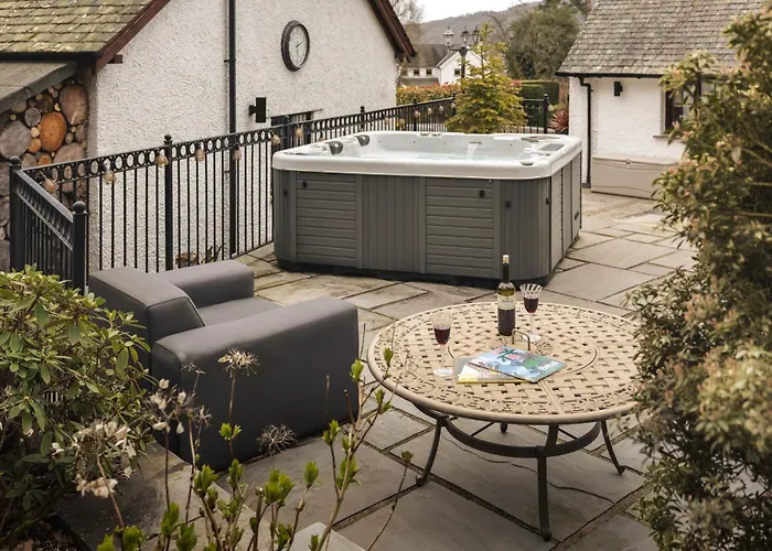 Watermead - Ridgestone * Troutbeck Bridge